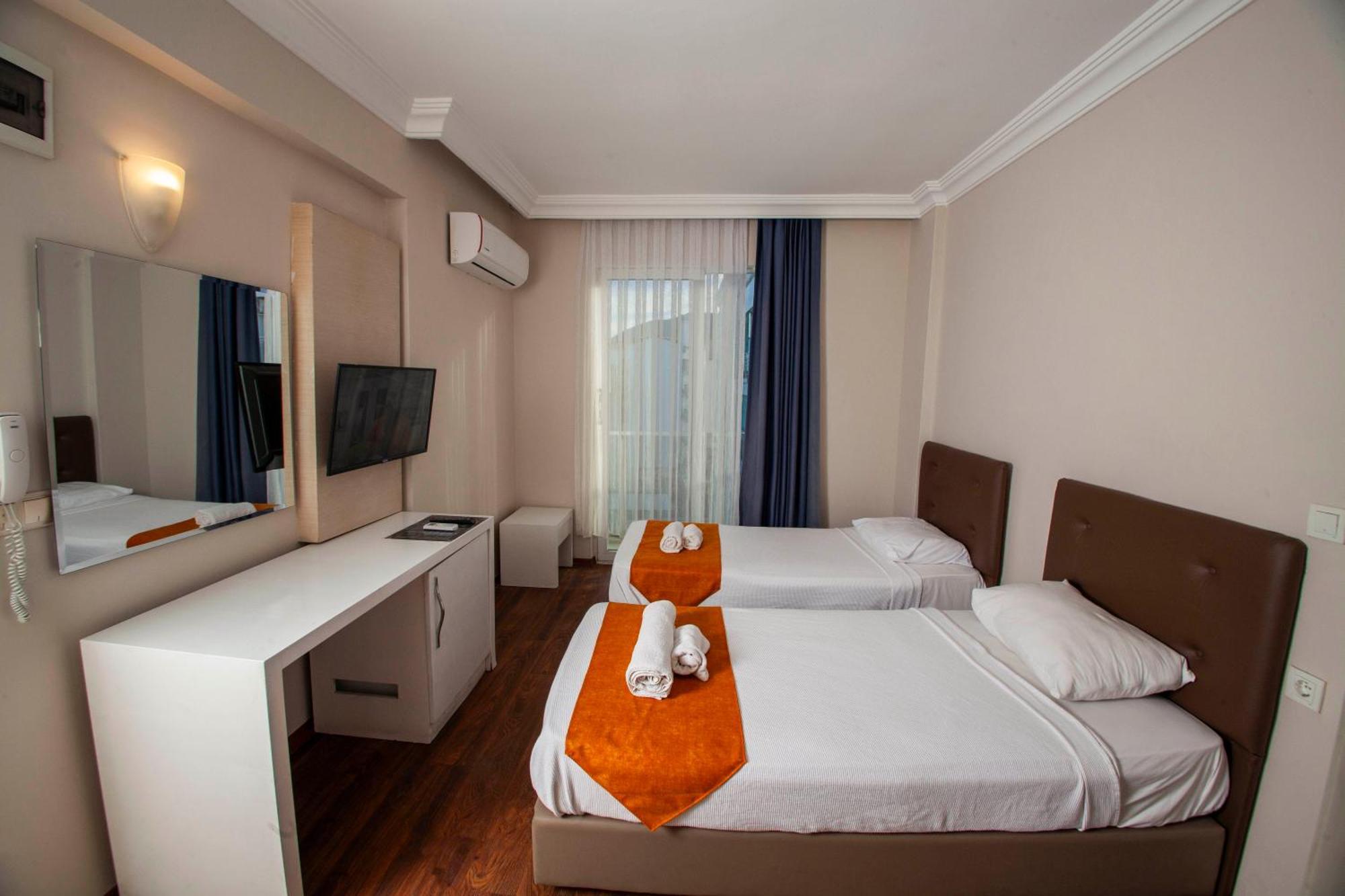 Goldkaya Otel 3*